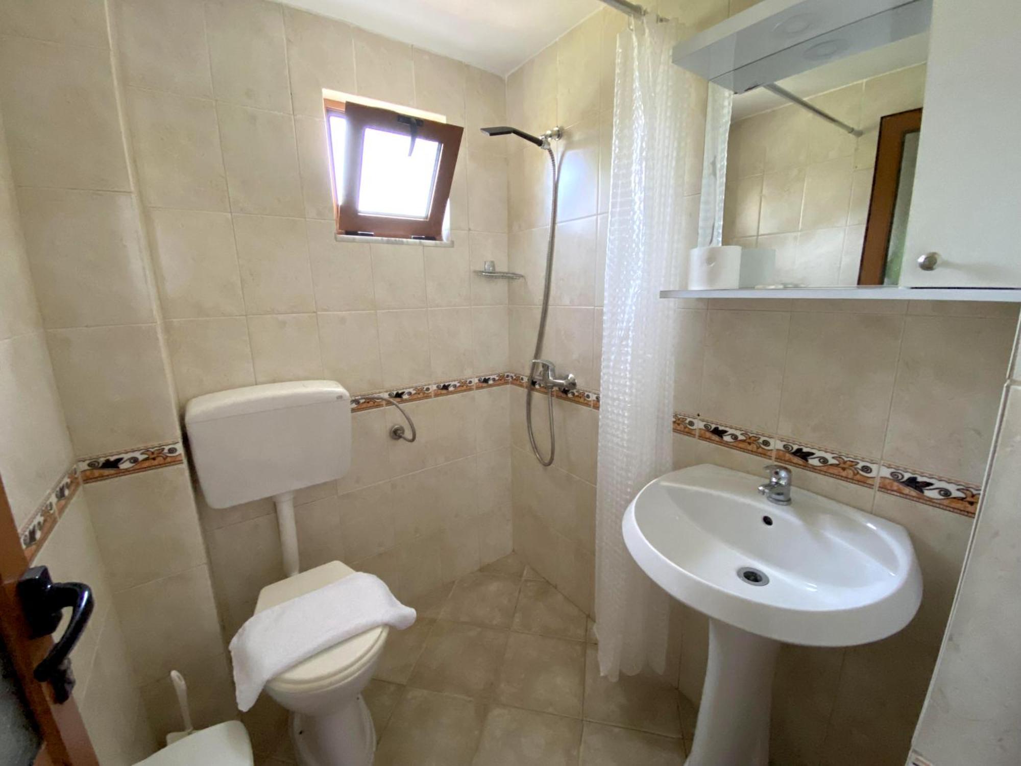 Flutura Apartments Vlorë Екстериор снимка